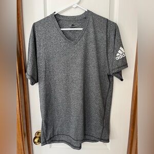 Men’s Adidas Shirt Gray Short Sleeve Polyester size medium
